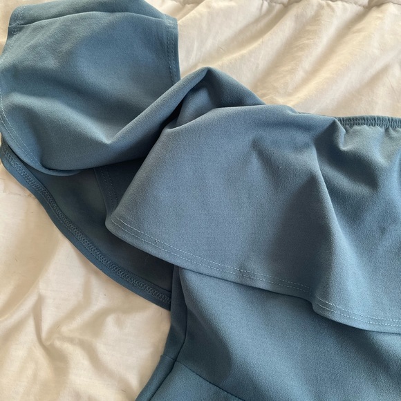 Off shoulder mini dress - Picture 4 of 5